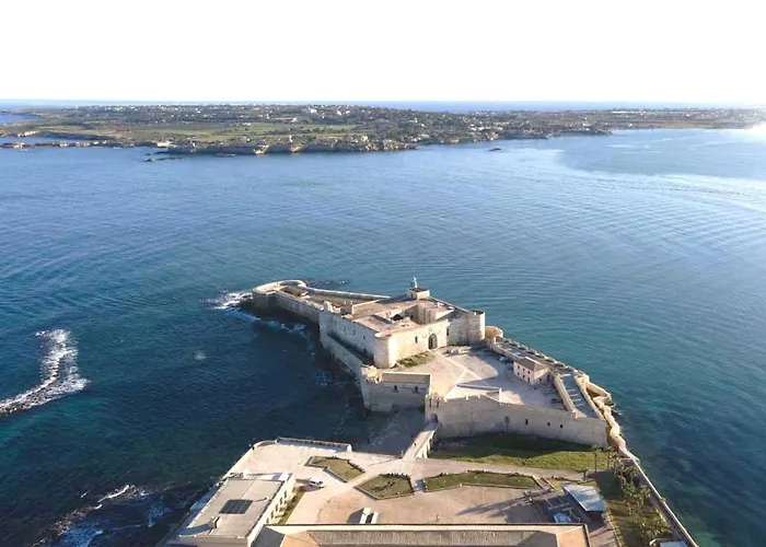 Corinzia Apartahotel 4*