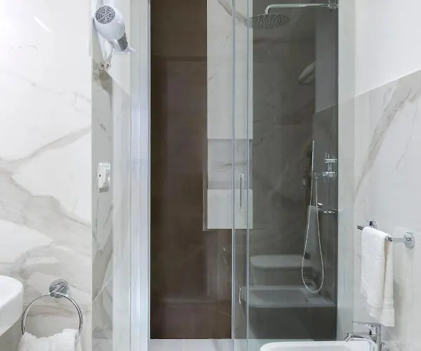 Corinzia 4* Syracuse